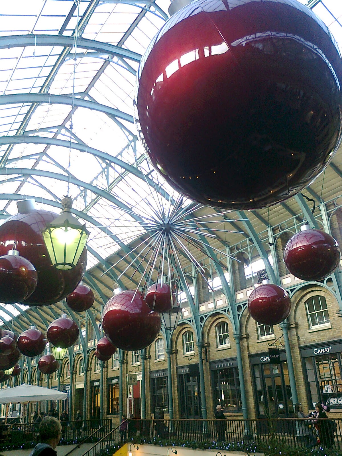 Coffee in Covent garden whilst listening to a string quartet, admiring ...