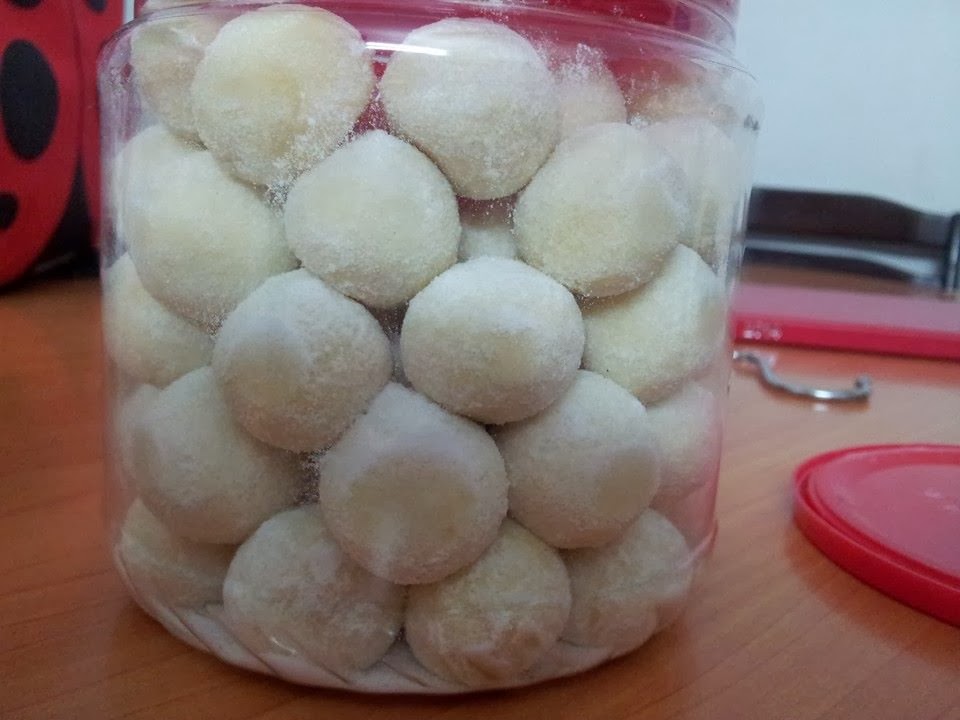 Homemade Meals for Children: Kuih Momo by Crystal Lee
