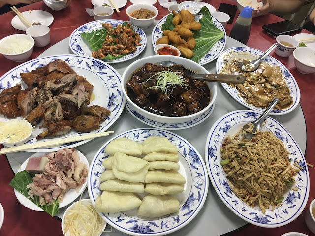 Table @ Yufang Sichuan Restaurant (川揚郁坊小館)