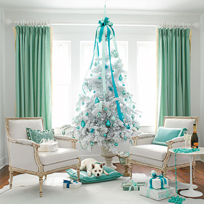 Christmas Decoration Ideas on In Time For Christmas  Ideas How To Decorate Christmas Tree