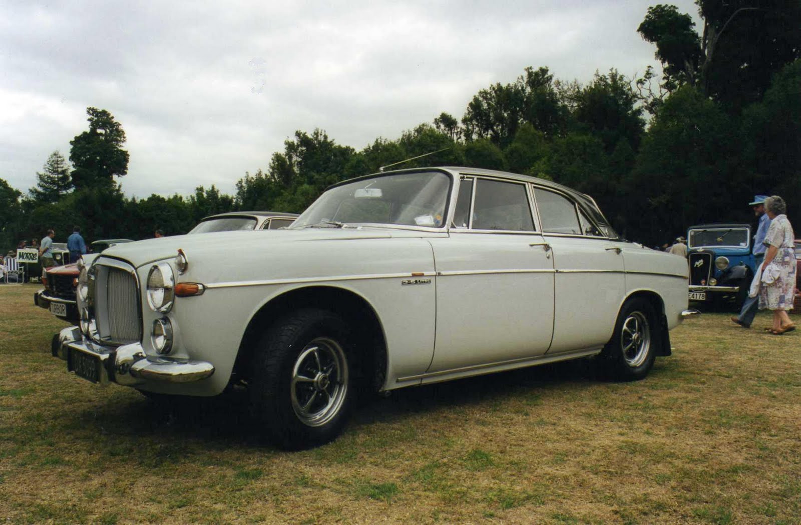 The Rover P5B Coupes looked