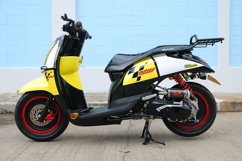  scoopy modifikasi Gambar MODIFIKASI HONDA SCOOPY baru 