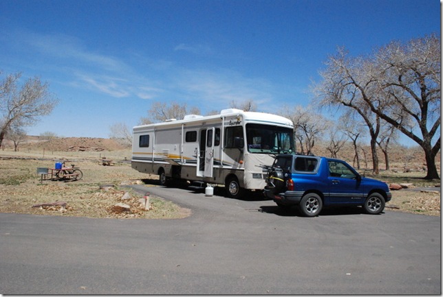 04-24-13 E Cottonwood Campground Canyon de Chelly 003