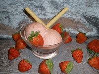 http://acocinate.blogspot.com.es/2015/07/helado-de-fresa-casero.html