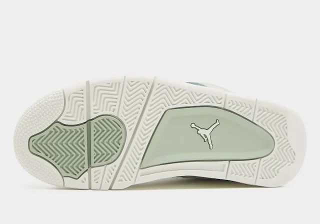 Air Jordan 4 'Seafoam'