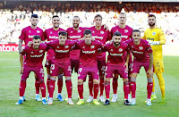 DEPORTIVO ALAVÉS. Temporada 2019-20. Oliver Burke, Lucas Pérez, Laguardia, Tomás Pina, Rodrigo Ely y Sivera. Luis Rioja, Ximo Navarro, Manu García, Rubén Duarte y Joselu. VALENCIA C. F. 2 🆚 DEPORTIVO ALAVÉS 1 Sábado 05/10/2019, 18:30 horas. Campeonato de Liga de 1ª División, jornada 8. Valencia, camp de Mestalla: 38.943 espectadores. GOLES: ⚽1-0: 26’, Maxi Gómez. ⚽2-0: 80’, Dani Parejo, de penalti. ⚽2-1: 89’, Lucas Pérez.