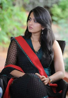  Actress Anushka shetty Looking Cute and Lovely Pics