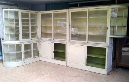 STUDIO ANTIQUE LEMARI  TOKO SET SUDUT ISI 3 BENTUK L 