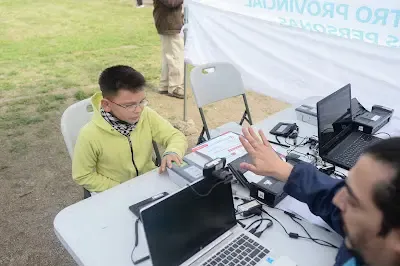 Nos vemos en el barrio: La Municipalidad de La Plata en Altos de San Lorenzo Vecinos de Altos de San Lorenzo participan en el programa municipal ‘Nos vemos en el barrio’ organizado por la Municipalidad de La Plata, con stands informativos y postas de vacunación