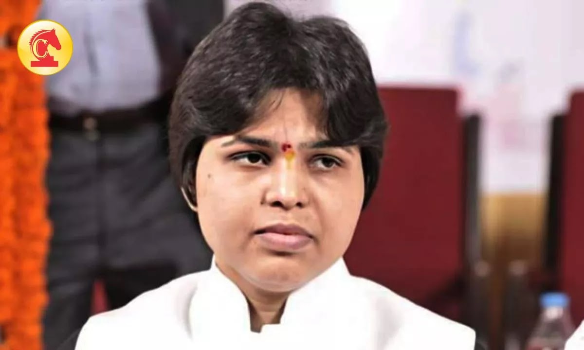 trupti desai candidature for baramati loksabha matdarsangh - checkmate times