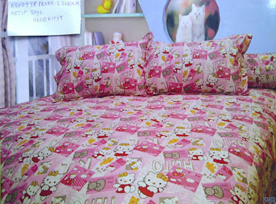 sprei anak motif hello kitty