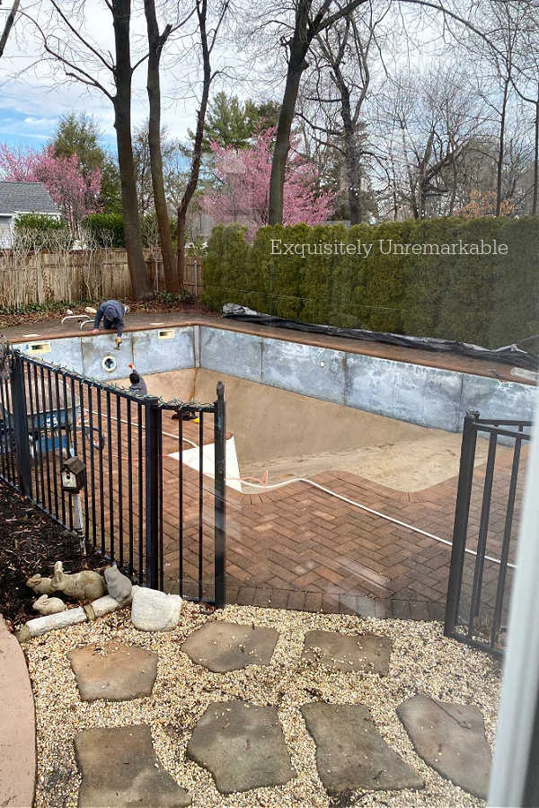 Installing A New Pool Liner