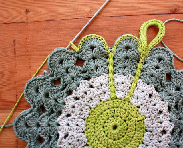 Crochet Flower Pot Holder