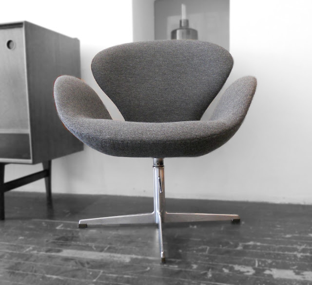 Swan Armchair - designed by Arne Jacobsen in 1958