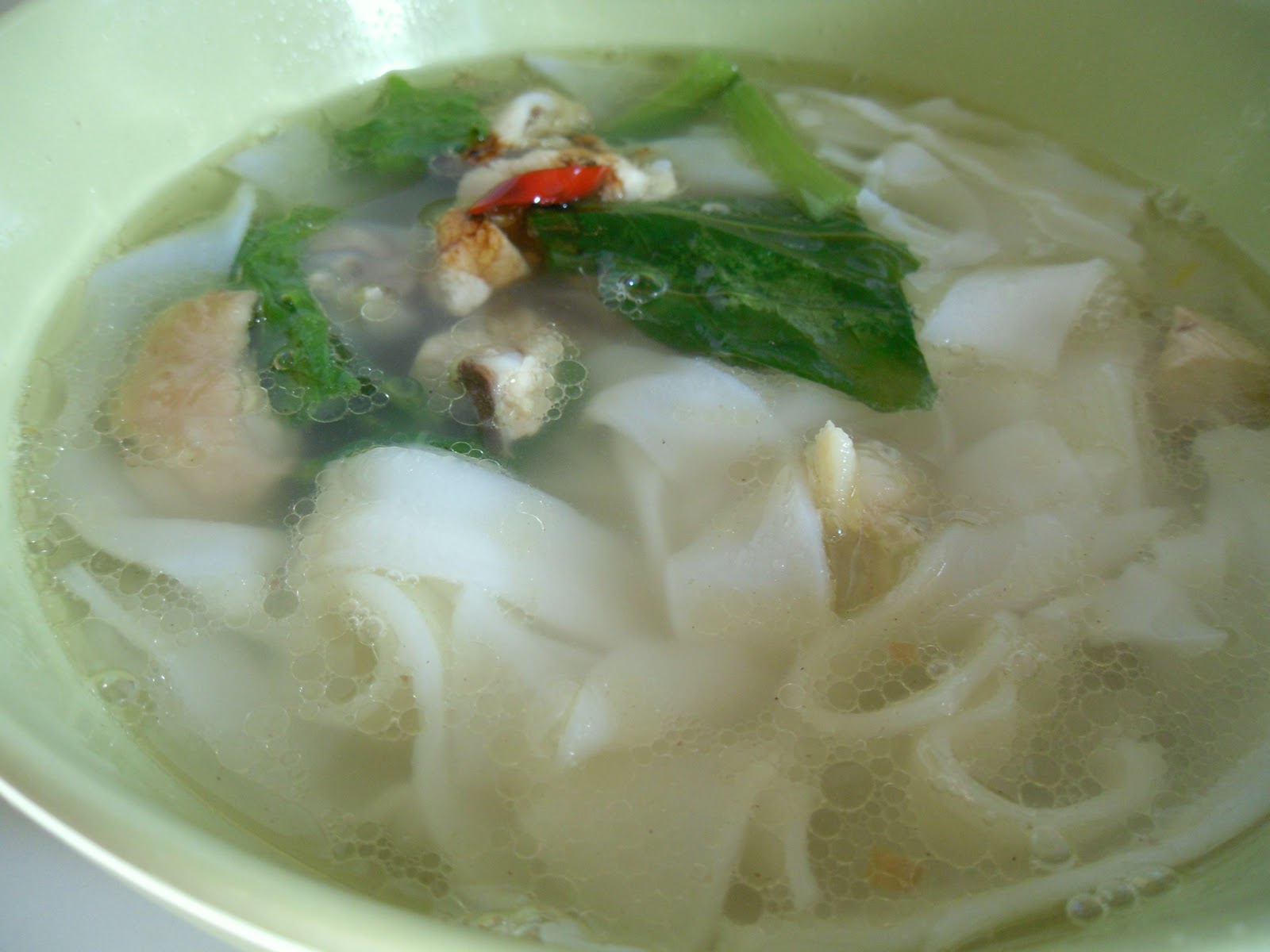 Dapur Kecil Norul: Kuey Teow Sup