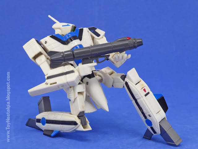 MACROSS - ROBOTECH VF-1 VALKYRIE Veritech Battloid Type (ROBOTECH - MACROSS)