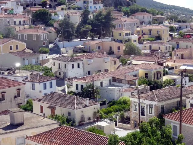 Δυνατή Ερμιονίδα: Στους Φούρνους εξωθεσμικοί εμπλεκόμενοι πρόεδροι δίνουν εντολές και συντονίζουν εργασίες