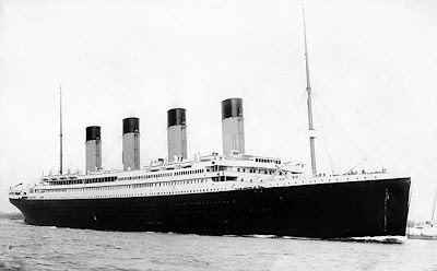 RMS Titanic 1912 port Southampton bay 