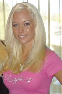  American glamour model Kendra Wilkinson