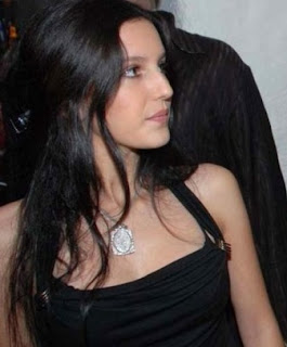 Isabella Kaif Younger Sister Of Bollywood Top Actress Katrina Kaif