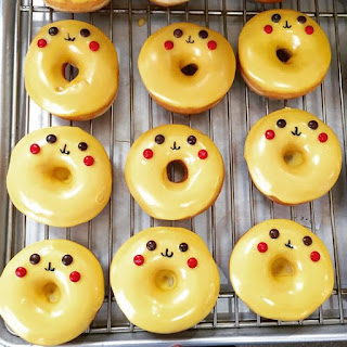 ideas de comidas y dulces para fiesta de Pokemon pikachu
