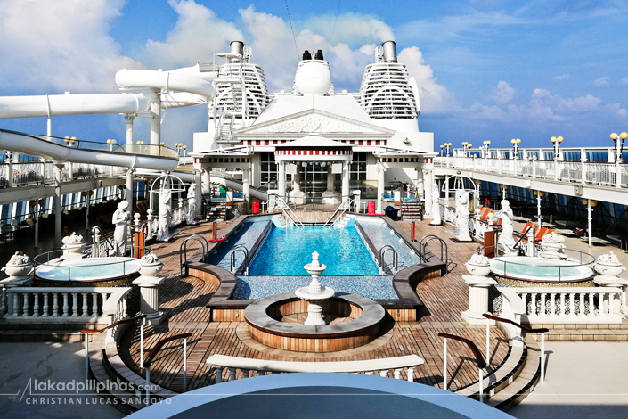 Resorts World One Cruise Ship Parthenon Pool Area