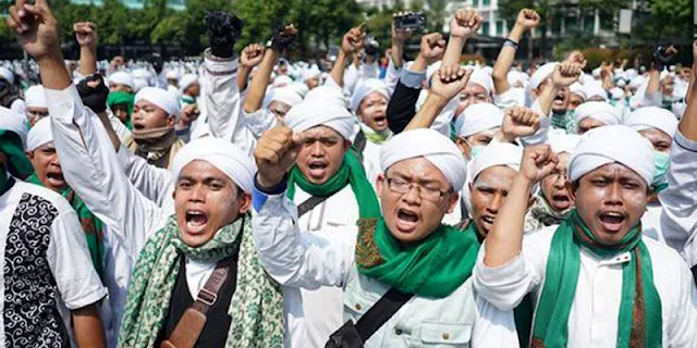 Siang Ini, Ribuan Massa dari FPI, PA 212, GNPF-Ulama Akan Geruduk Istana Negara Tolak Kenaikan Harga BBM