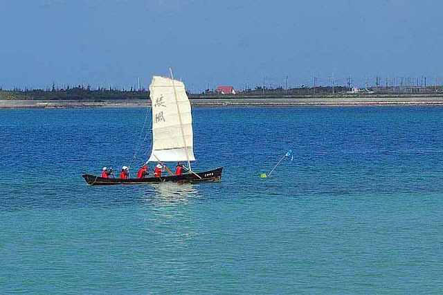 sabani sailing boat in race