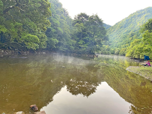 石山秀湖