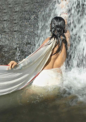 O Malli Movie Hot Stills, O Malli Movie Stills, O Malli Movie Photos, O Malli Movie Pics Gallery, O Malli Movie Spicy Photos