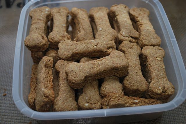 A Dessert a Week: Sparky's Low Fat Dog Biscuits