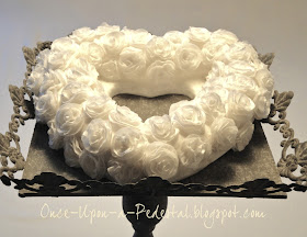 wafer-paper-flower-rose-wreath-valentine's-day-cake-free-tutorial-deborah-stauch