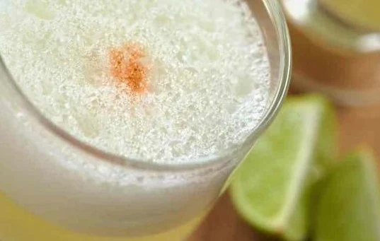 Sparkling pisco sour