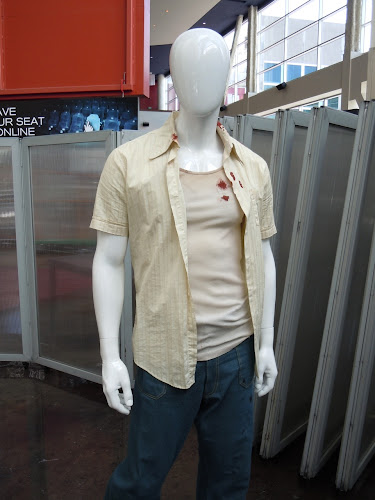 Super 8 Louis bloody movie costume