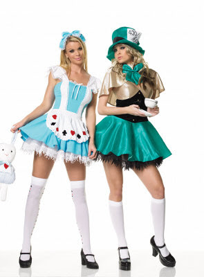 Sexy Adult Costumes on If There Is Such A Thing As A Alice In Wonderland Costume Out There