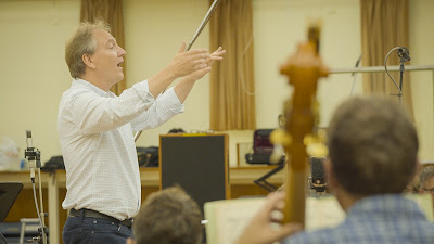 Nigel Short in rehearsal with the BBC Symphony Orchestra