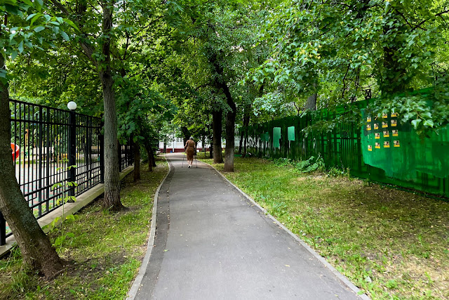 улица Ивана Бабушкина, дворы