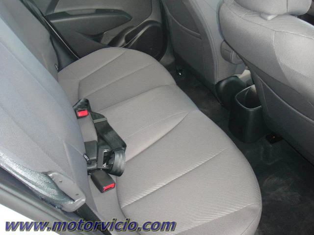 Carro HB20 Hyundai - por dentro