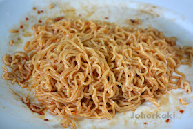 Nissin-Teppan-Yakisoba-Japanese-Fried-Instant-Noodles