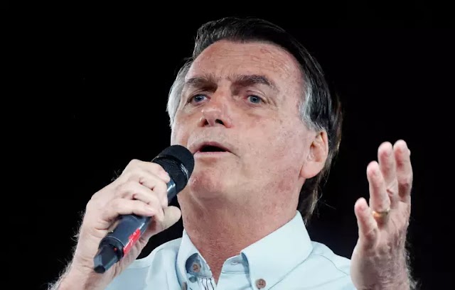 Bolsonaro e Cid são indiciados por falsificação no cartão de vacina