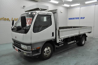 2000 Mitsubishi Canter 3ton high deck for Dar es alaam Malawi