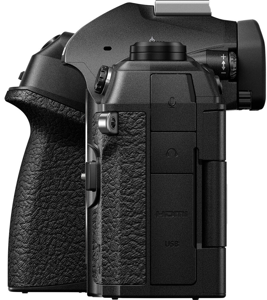 Фотокамера OM-1 Mark II, вид сбоку