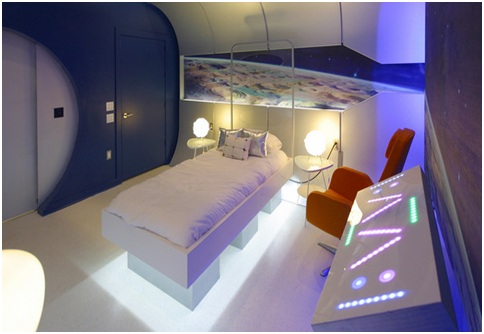 Starship bedroom for teenagers from Extreme Makeover Home Edition. Spacecraft dormitory for boys