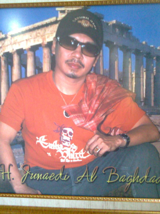 Komunitas Al Baghdadi Indonesia: FOTO ABAH KH JUNAEDI AL 