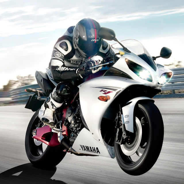 Yamaha YZF-R1 Specification