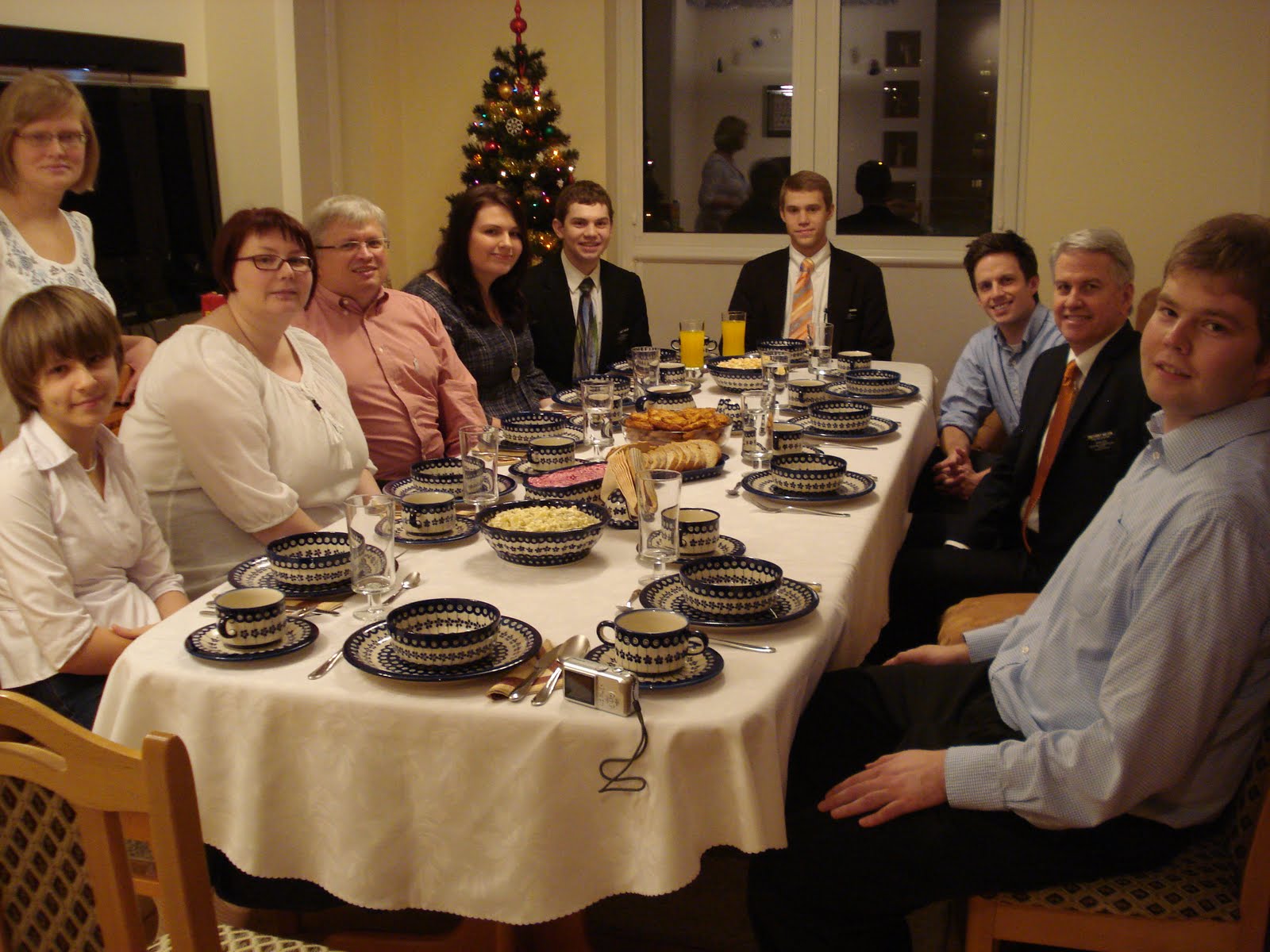 Nielson Poland Warsaw Mission Blog: Our 1st Christmas in Poland!