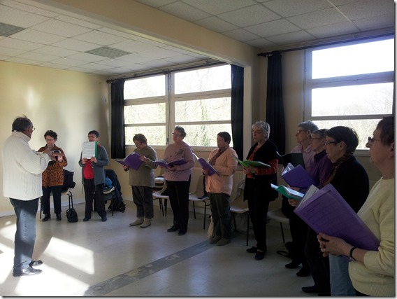 Choristes de la chorale "Chantons au fil du temps"