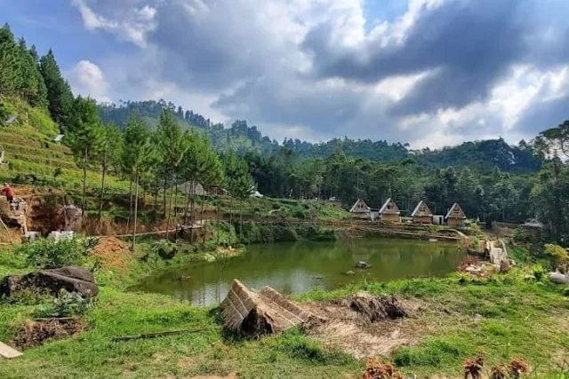 danau wisata lembah rembulan