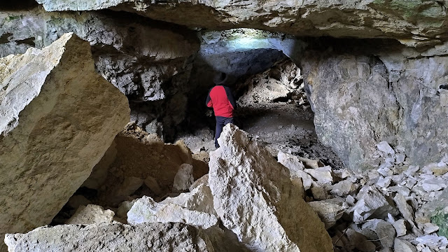 Jaskinia w Sokolnikach wnętrze jaskini.