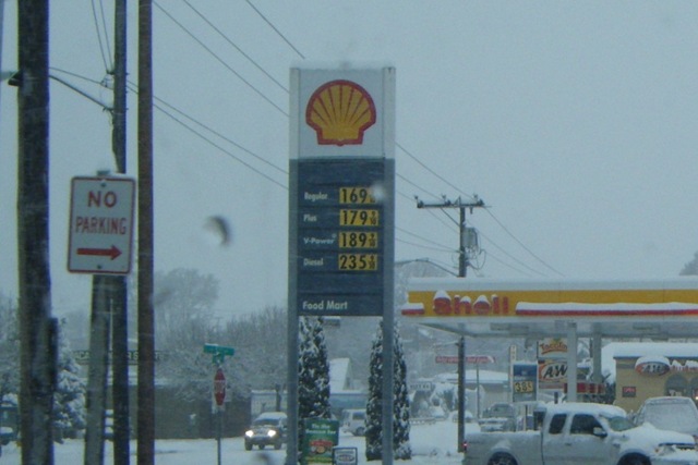 12.22.08 gas prices cropped